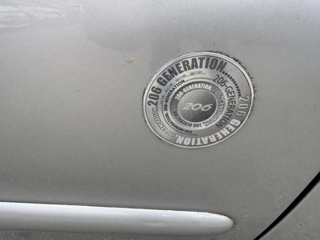 Peugeot 206 image 1