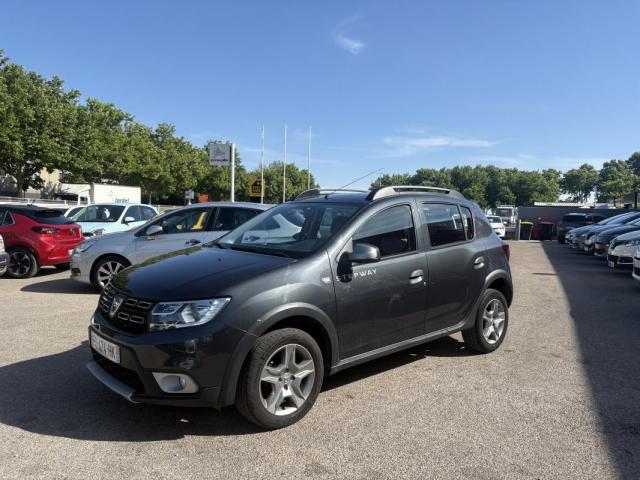 Dacia Sandero image 2