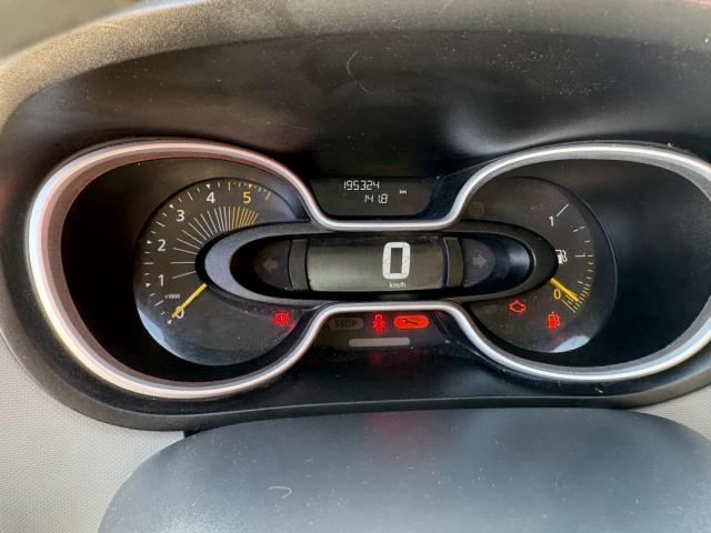 Renault Trafic image 2