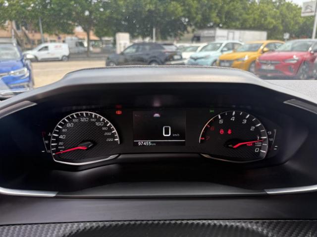 Peugeot 2008 image 4
