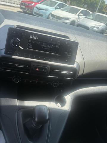 Peugeot Rifter image 2