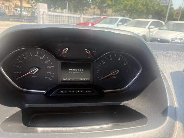 Peugeot Rifter image 6