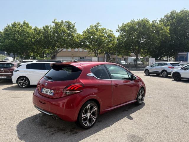 Peugeot 208 image 5