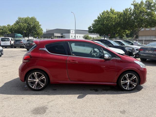 Peugeot 208 image 4