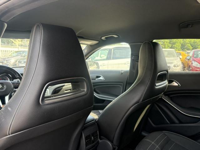 Mercedes Benz Gla image 3