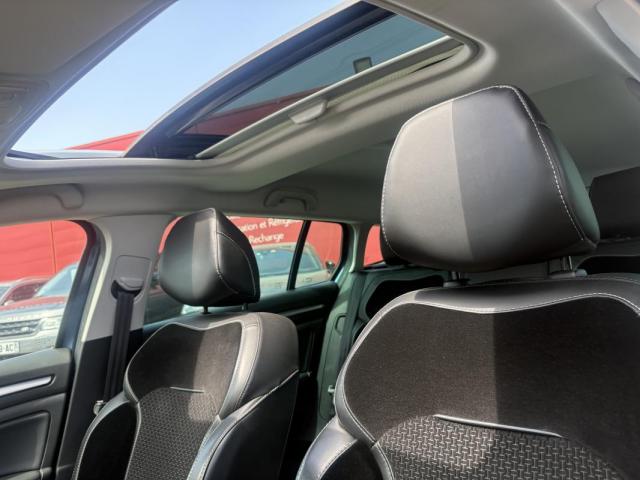 Renault Mégane E-Tech image 2