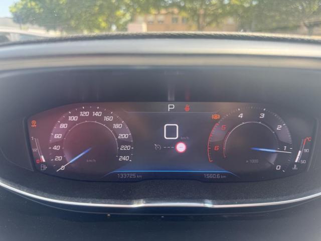 Peugeot 3008 image 2