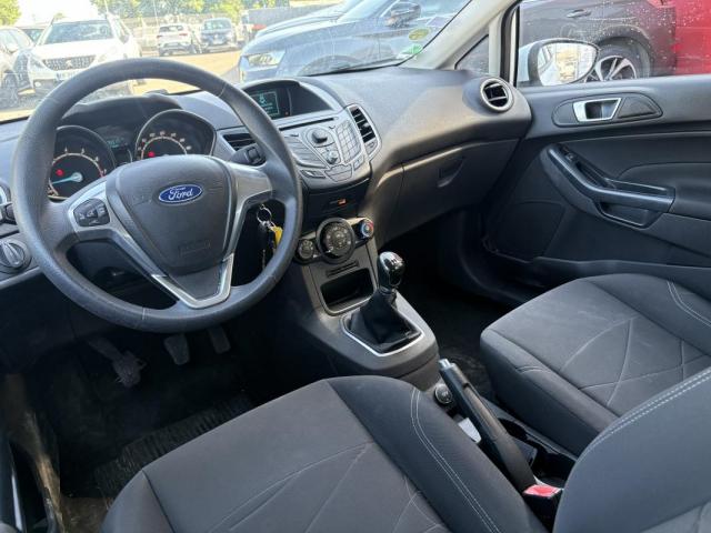 Ford Fiesta image 6