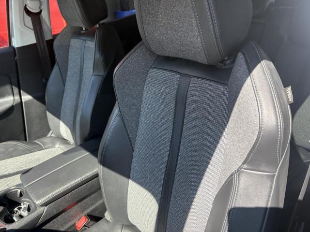 Peugeot 3008 image 1