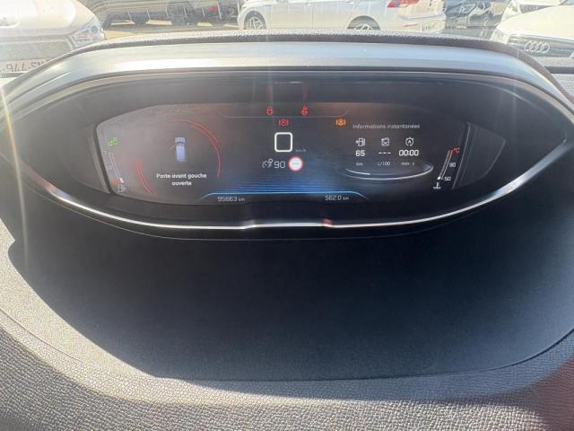 Peugeot 3008 image 4