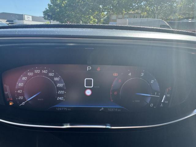 Peugeot 5008 image 3