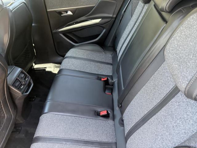 Peugeot 3008 image 8
