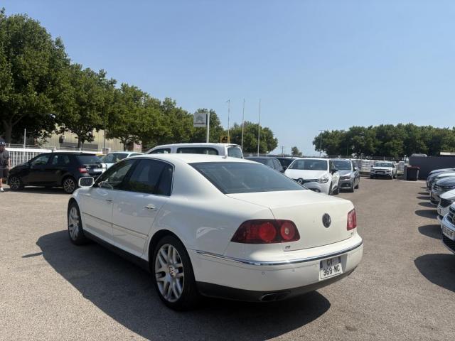 Volkswagen Phaeton image 2