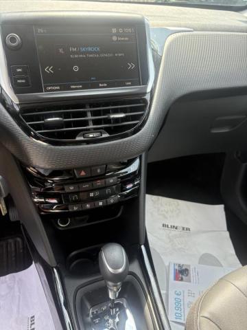 Peugeot 2008 image 4