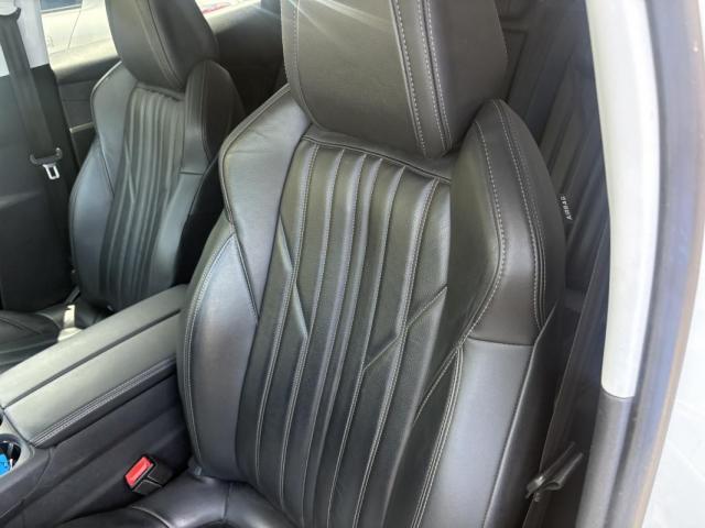 Peugeot 3008 image 8