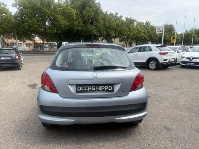 Peugeot 207 image 8