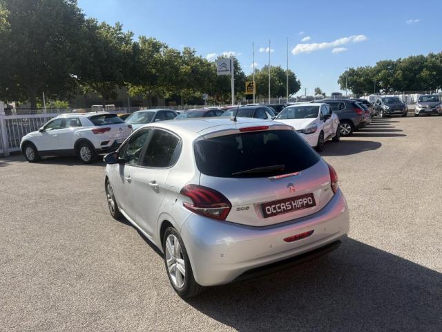 Peugeot 208 image 3