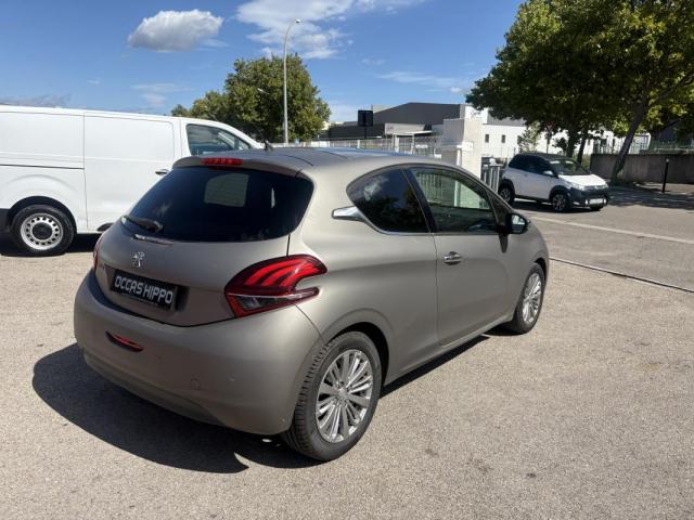 Peugeot 208 image 4