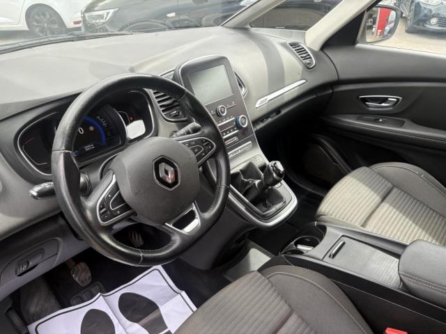 Renault Grand Scénic image 7