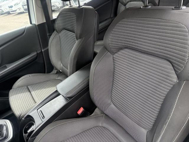 Renault Grand Scénic image 2