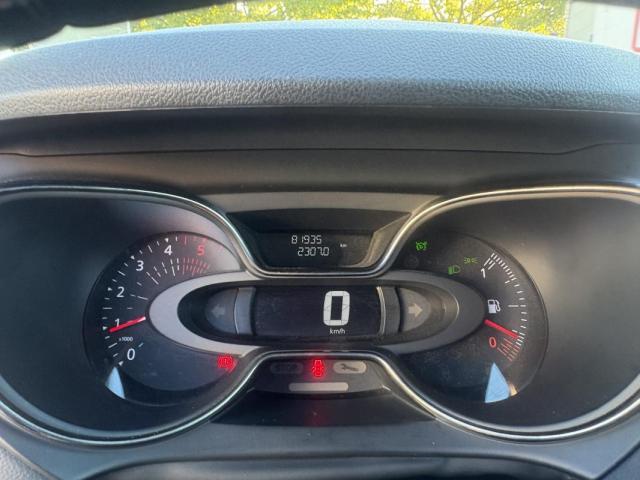 Renault Captur image 8