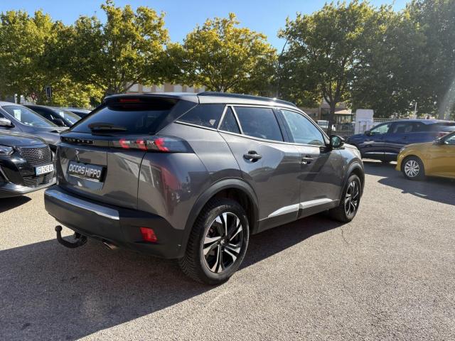 Peugeot 2008 image 2
