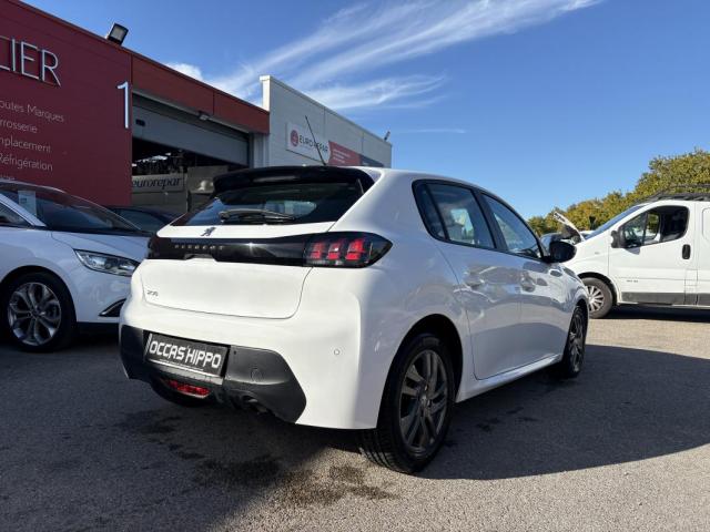 Peugeot 208 image 2