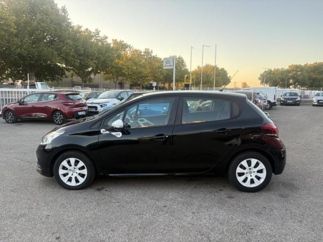 Peugeot 208 image 3