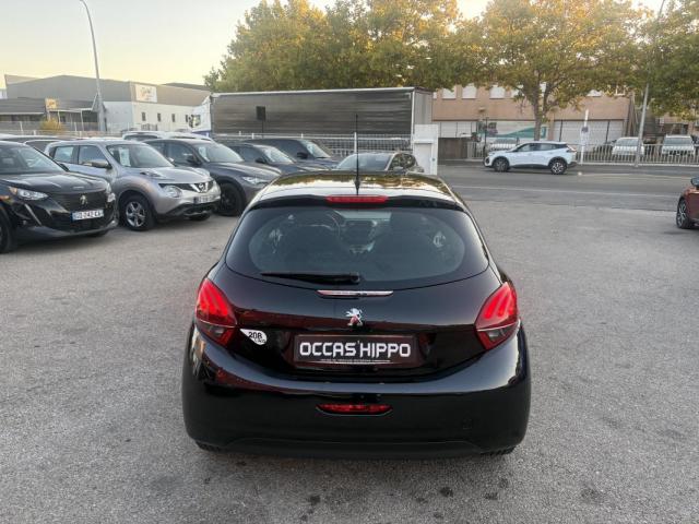Peugeot 208 image 4