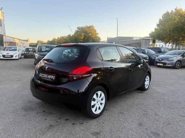 Peugeot 208 image 5