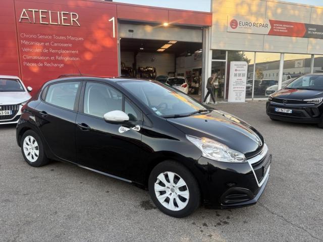 Peugeot 208 image 6
