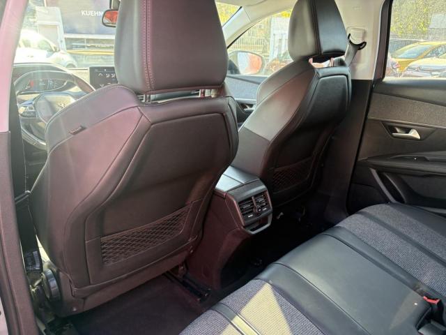 Peugeot 3008 image 2