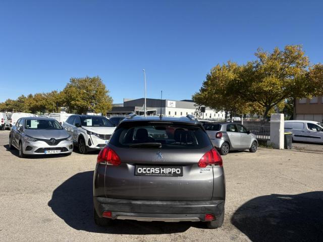 Peugeot 2008 image 2