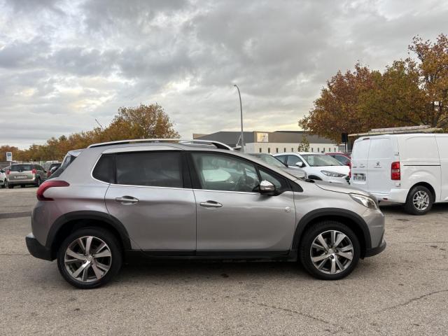 Peugeot 2008 image 8