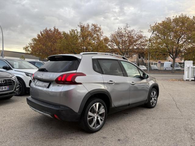 Peugeot 2008 image 2