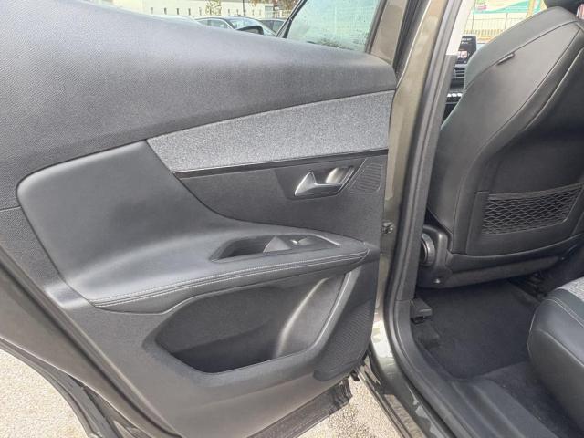 Peugeot 3008 image 3