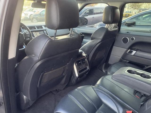 Land Rover Range Rover Sport image 9