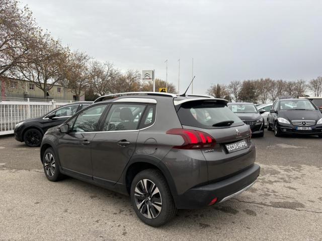 Peugeot 2008 image 2