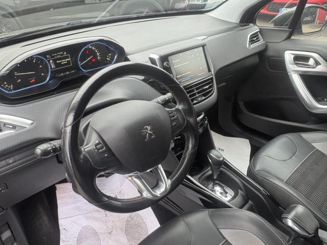 Peugeot 2008 image 1