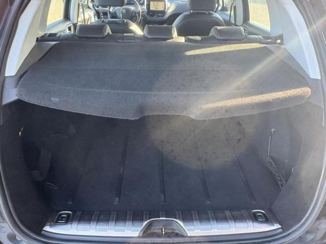 Peugeot 2008 image 8