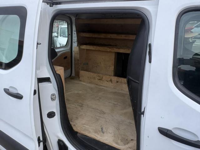 Peugeot Partner image 1