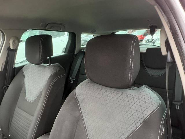 Renault Clio Estate image 4