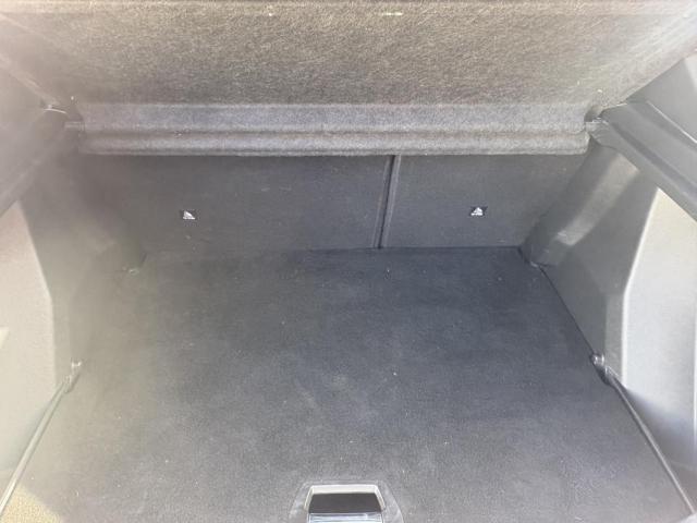 Peugeot 2008 image 7