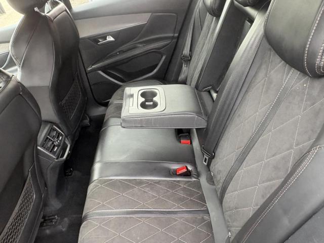 Peugeot 3008 image 3