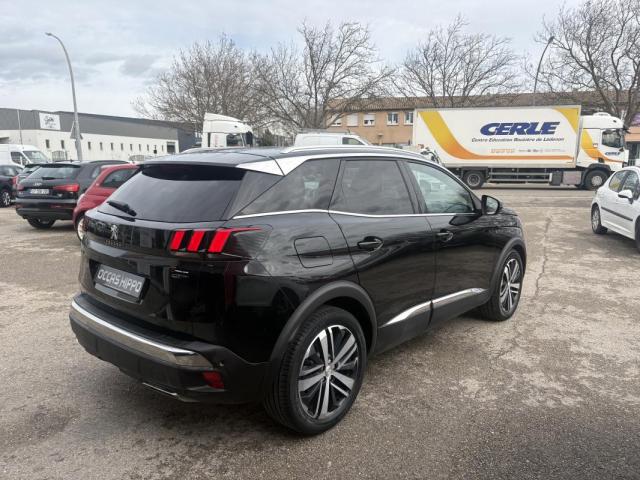 Peugeot 3008 image 2