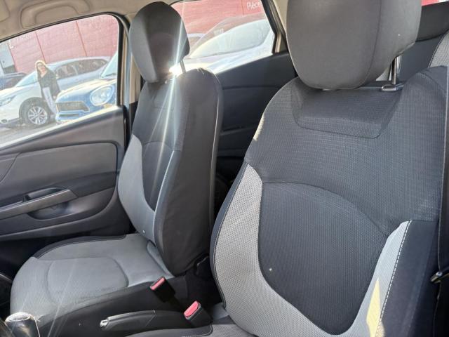 Renault Captur image 8