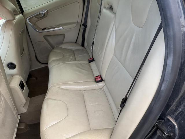 Volvo Xc60 image 6