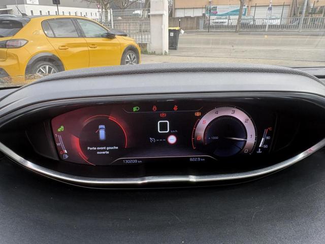 Peugeot 3008 image 1