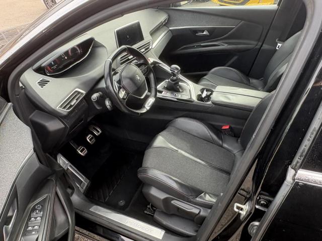 Peugeot 3008 image 3