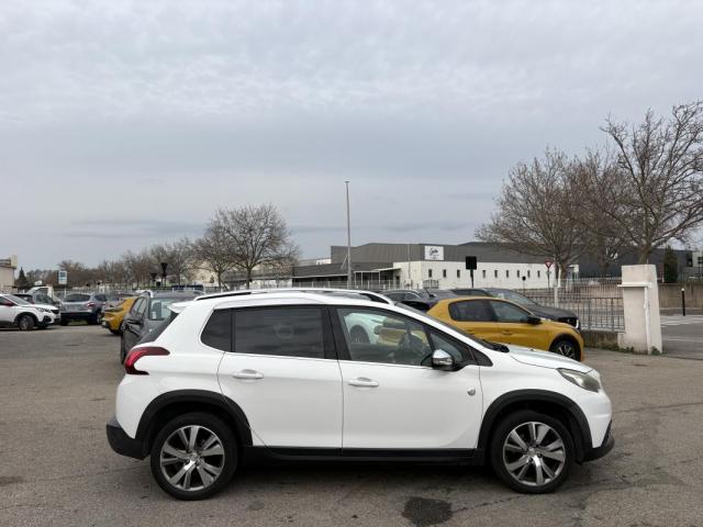 Peugeot 2008 image 6